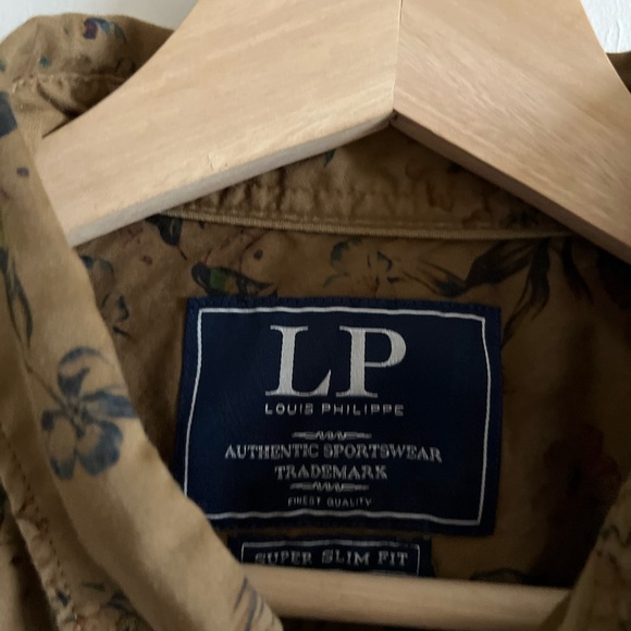 LP Louis Philippe Birds and Flowers Print Button down Shirt in super slim fit - Picture 2 of 10